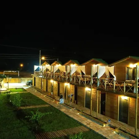 Hotel Fnm Luxury Bungalow's & Restaurant Kumluca
